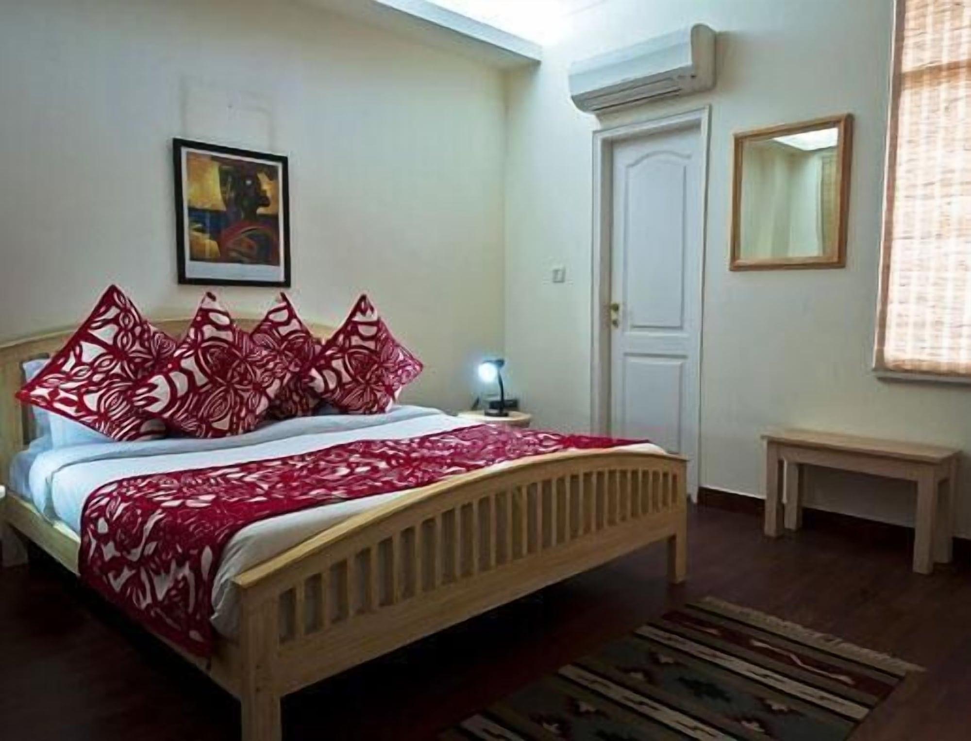 Colonel'S Retreat At The Airport Bed & Breakfast New Delhi Ngoại thất bức ảnh