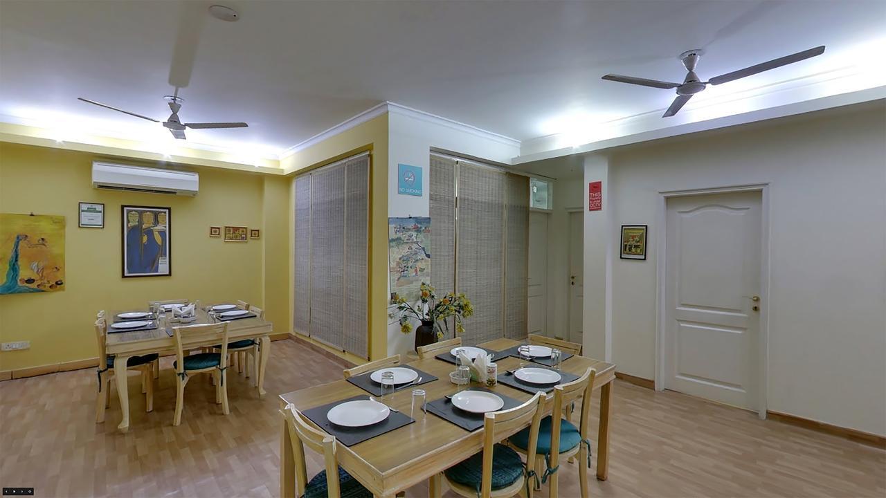Colonel'S Retreat At The Airport Bed & Breakfast New Delhi Ngoại thất bức ảnh