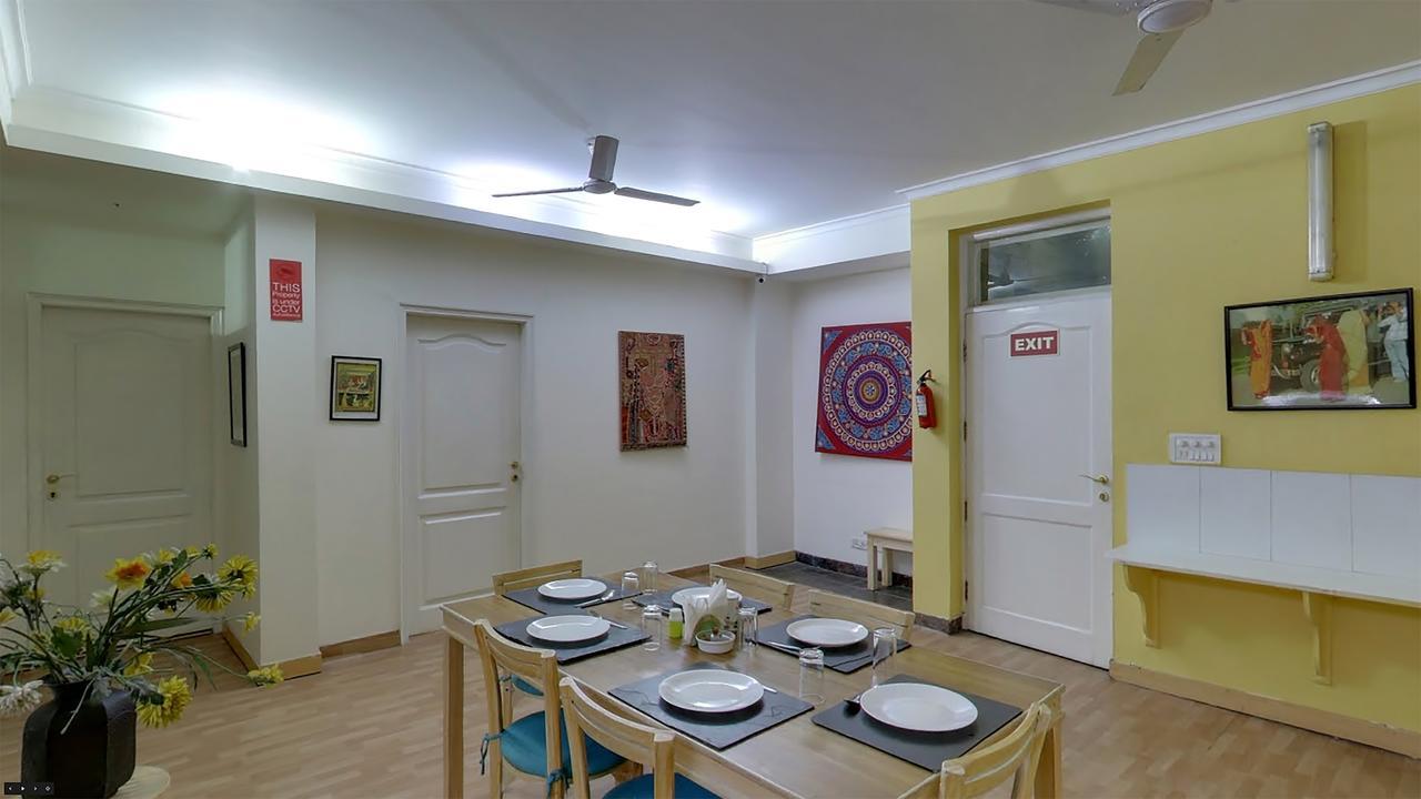 Colonel'S Retreat At The Airport Bed & Breakfast New Delhi Ngoại thất bức ảnh