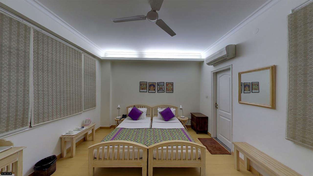 Colonel'S Retreat At The Airport Bed & Breakfast New Delhi Ngoại thất bức ảnh